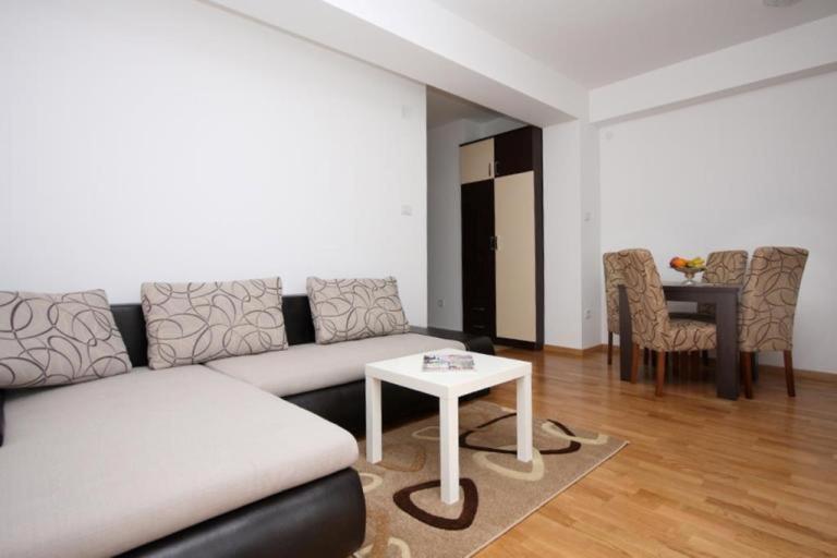 City Montesun Apartments 2 Budva Buitenkant foto