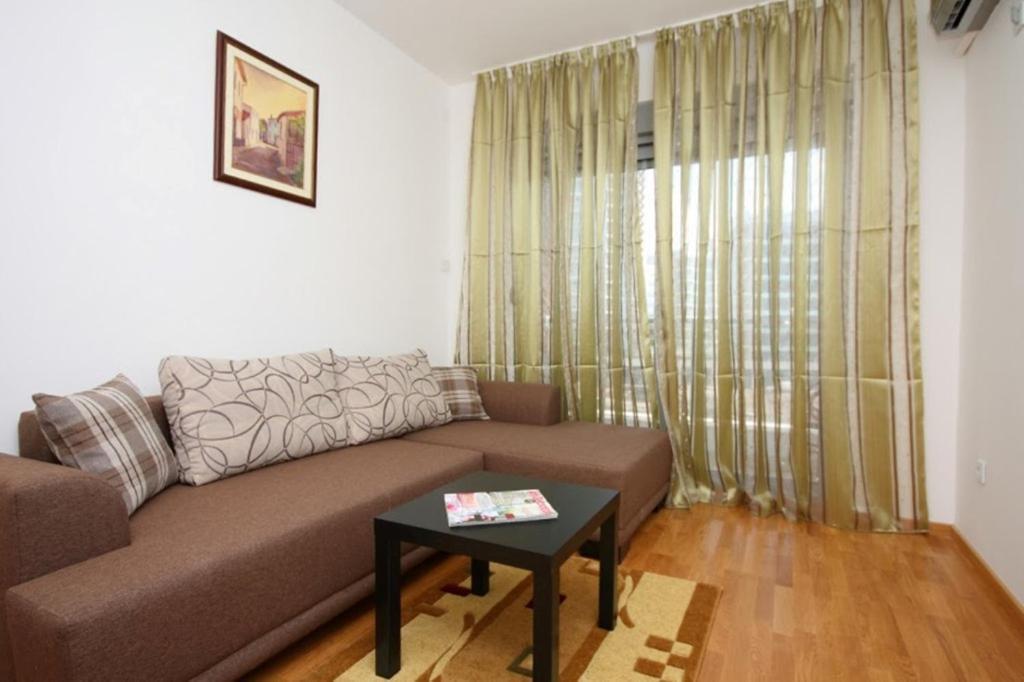 City Montesun Apartments 2 Budva Buitenkant foto